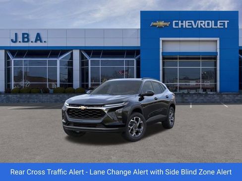 New 2026 Chevrolet Trax LT w/ Sunroof Package image 8