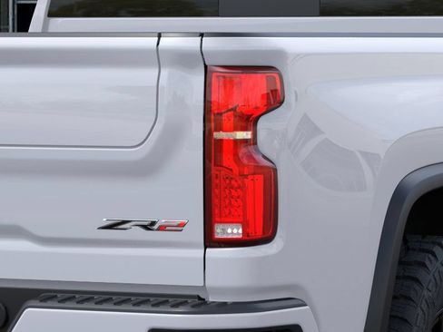 New 2026 Chevrolet Silverado 2500 ZR2 AWD/4WD image 11