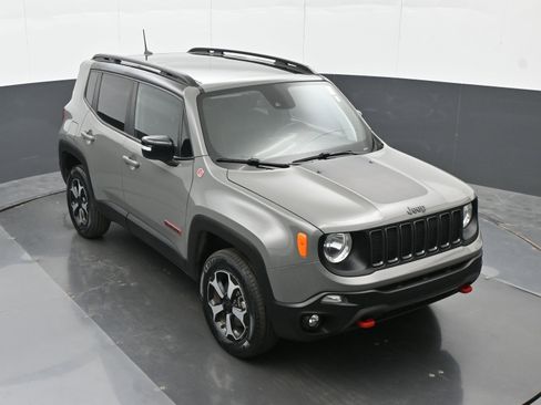 Used 2022 Jeep Renegade Trailhawk w/ Sun/Sound Group AWD/4WD image 27