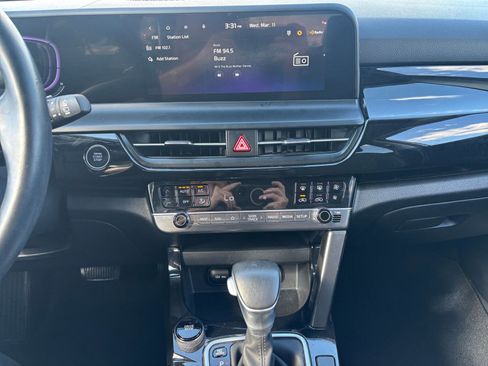 Used 2025 Kia Seltos S image 17