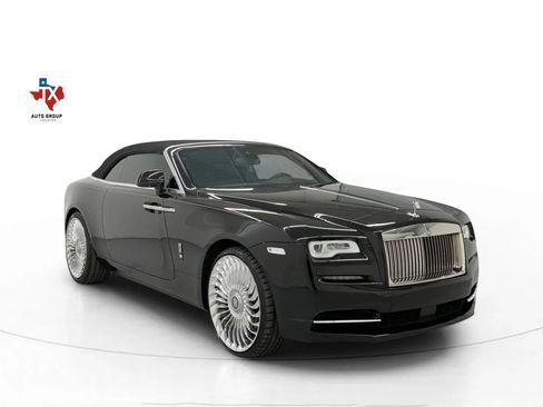 Used 2017 Rolls-Royce Dawn RWD image 2