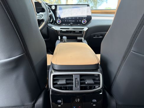Used 2026 Lexus RX 350 Premium w/ Accessory Package (Z1) FWD image 35