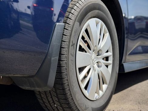 Used 2016 Honda Odyssey LX image 24