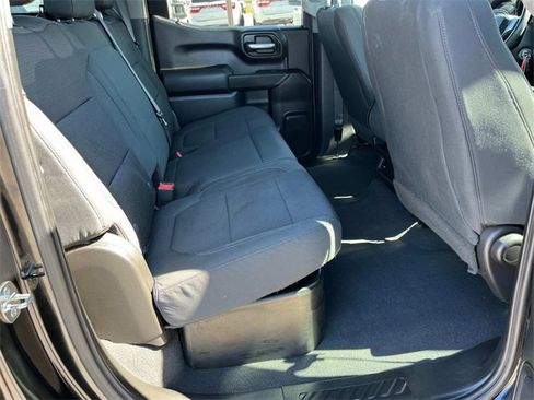 Used 2020 Chevrolet Silverado 1500 Custom w/ Custom Value Package image 9