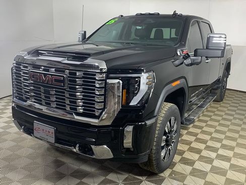 Used 2025 GMC Sierra 2500 Denali w/ Denali Reserve Package AWD/4WD image 9