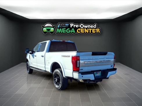 Used 2021 Ford F350 Platinum w/ Tremor Off-Road Package image 3