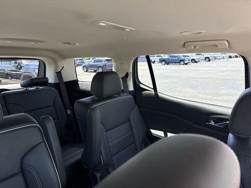 Used 2021 GMC Acadia Denali w/ Denali Technology Package FWD image 14