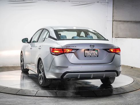 Used 2021 Nissan Sentra SV image 4