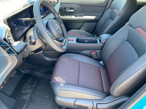 New 2026 Nissan Kicks SR w/ SR Premium Package AWD/4WD image 10
