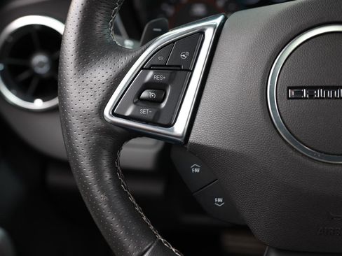 Used 2016 Chevrolet Camaro SS RWD image 33