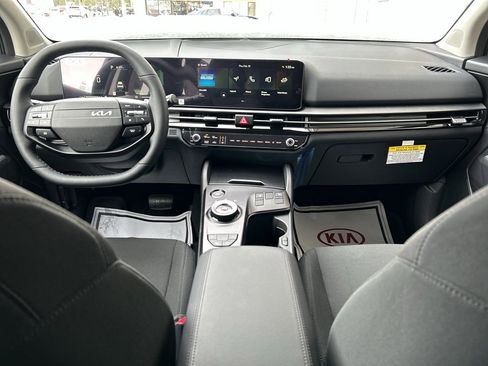 New 2026 Kia Sportage S image 16