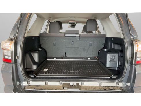 Certified 2024 Toyota 4Runner SR5 RWD image 28