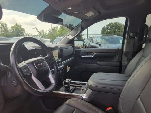 Used 2023 GMC Sierra 1500 SLT w/ SLT Premium Package AWD/4WD image 11