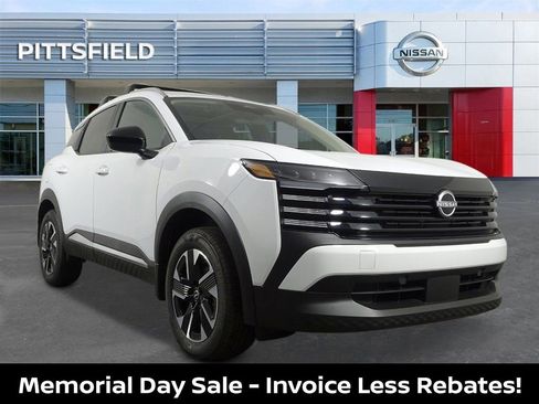 New 2026 Nissan Kicks SV w/ SV Premium Package AWD/4WD image 1