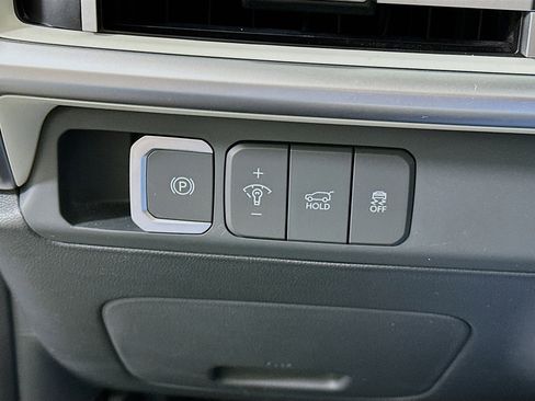 Used 2024 Hyundai Santa Fe SEL image 17