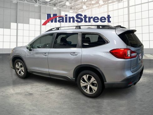 Used 2019 Subaru Ascent Premium image 3