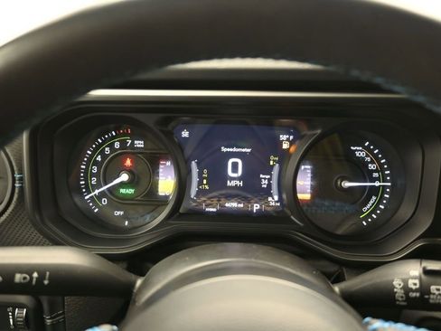 Used 2024 Jeep Wrangler Unlimited Rubicon 4xe AWD/4WD image 19