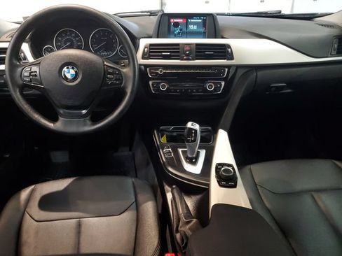 Used 2018 BMW 320i xDrive Sedan AWD/4WD image 13