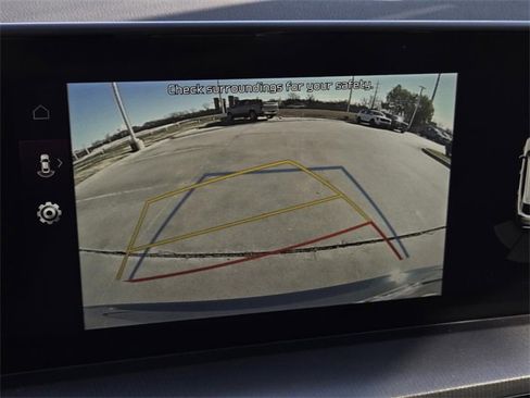 Certified 2025 Kia Telluride S image 22