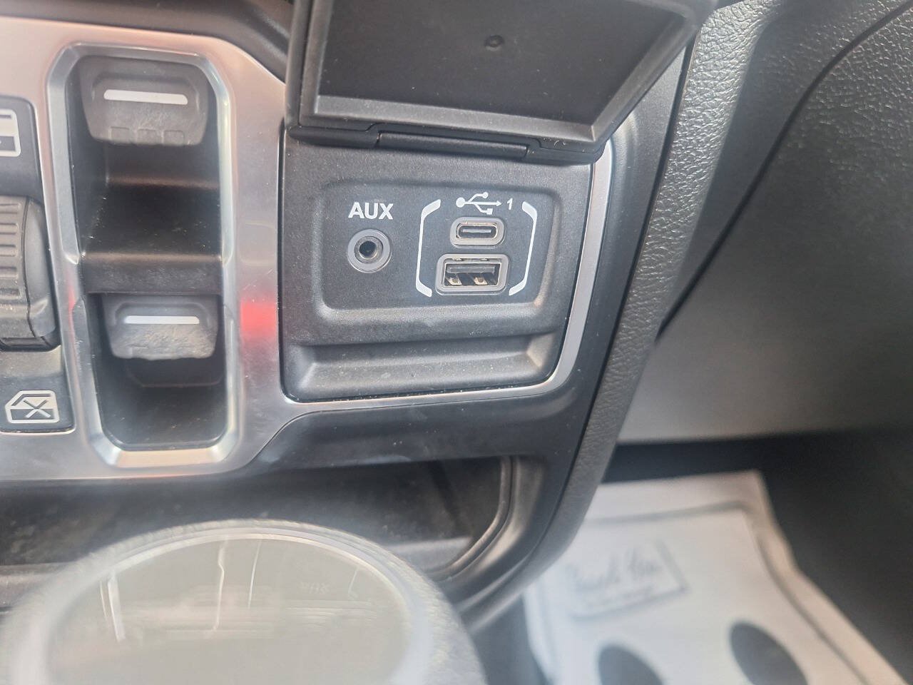 Used 2023 Jeep Gladiator Sport AWD/4WD image 22