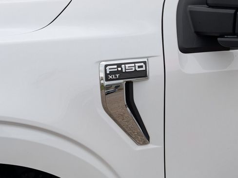 Certified 2023 Ford F150 XLT w/ Trailer Tow Package AWD/4WD image 13