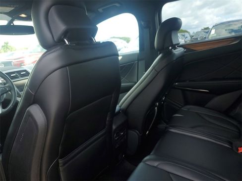 Used 2015 Lincoln MKC FWD w/ Equipment Group 101A Select image 11