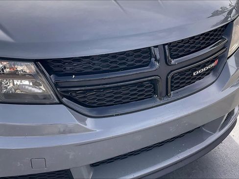 Used 2020 Dodge Journey SE w/ SE Popular Equipment Group image 27