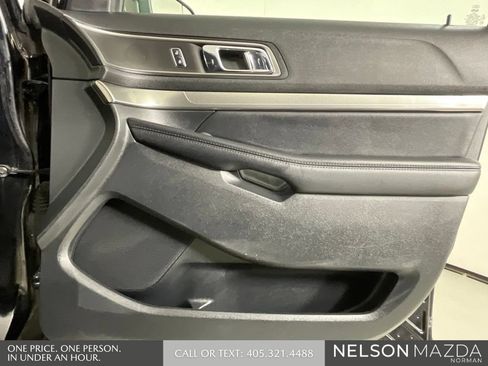 Used 2018 Ford Explorer XLT w/ Equipment Group 202A FWD image 20