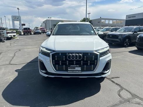 Used 2025 Audi Q7 3.0T Premium Plus AWD/4WD image 4