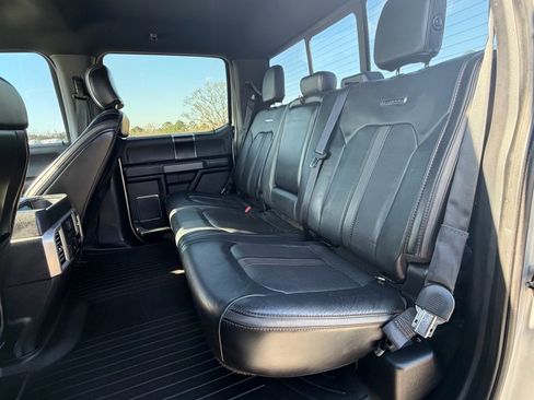 Used 2019 Ford F150 Platinum image 16