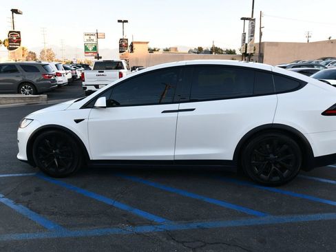 Used 2022 Tesla Model X Plaid AWD/4WD image 4