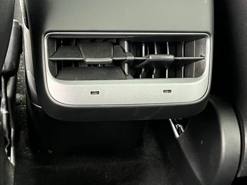 Used 2023 Tesla Model Y AWD image 15