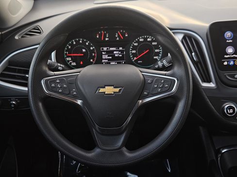 Used 2024 Chevrolet Malibu LT image 10