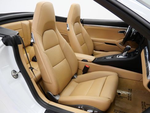 Used 2015 Porsche 911 Carrera S RWD image 24