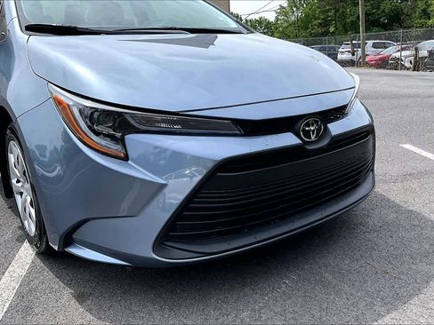 Certified 2025 Toyota Corolla LE FWD image 29