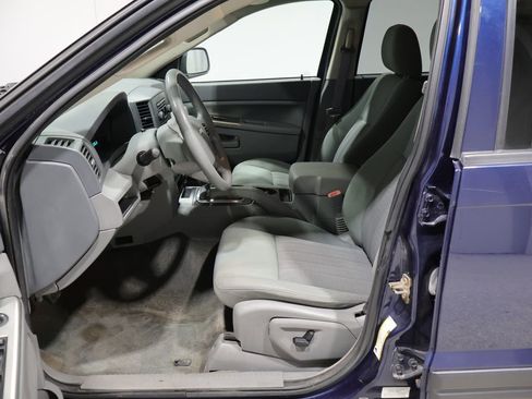 Used 2006 Jeep Grand Cherokee Laredo AWD/4WD image 10