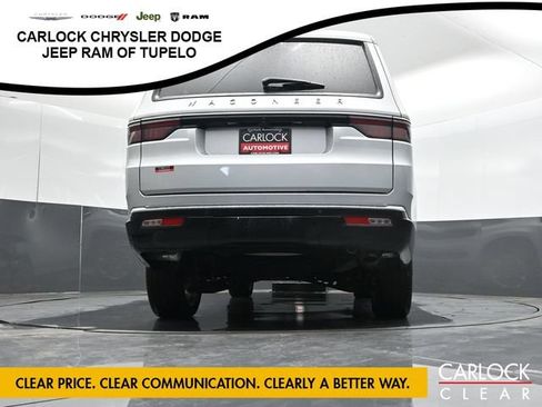 Used 2025 Jeep Wagoneer Series III w/ Premium Group I AWD/4WD image 37