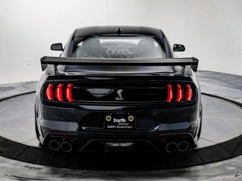 Used 2021 Ford Mustang Shelby GT500 w/ Carbon Fiber Track Pack image 13