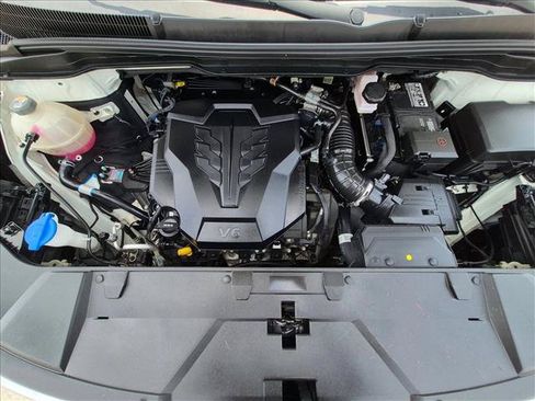 Used 2022 Kia Carnival LX FWD image 22