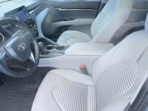 Used 2024 Toyota Camry SE w/ Convenience Package FWD image 10