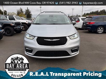 Certified 2023 Chrysler Pacifica Limited