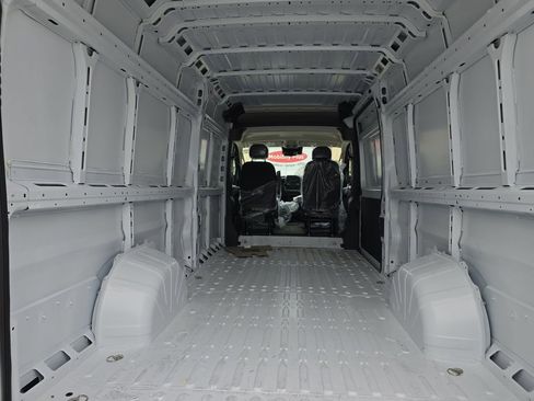 Used 2025 RAM ProMaster 3500 w/ Safety Group image 4