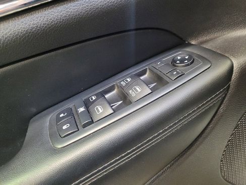 Used 2019 Jeep Grand Cherokee Limited RWD image 27