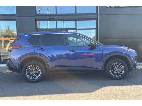 Used 2023 Nissan Rogue S AWD/4WD image 3