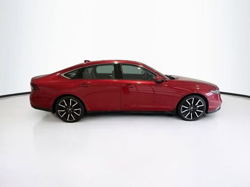 Used 2023 Honda Accord Touring image 7