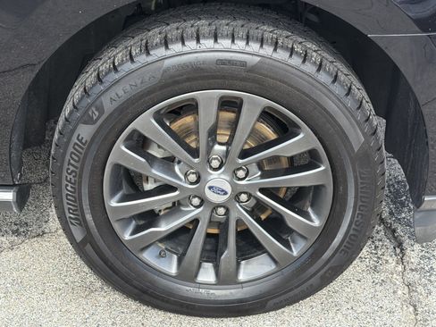 Used 2021 Ford Expedition Limited RWD image 12