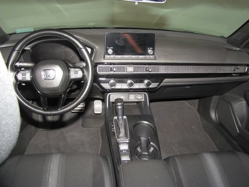Certified 2024 Honda Civic Sport image 13