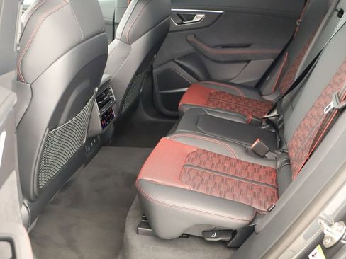 New 2026 Audi RS Q8 performance image 28