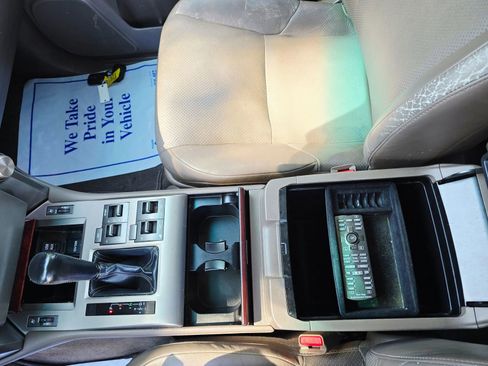 Used 2011 Lexus GX 460 Premium image 24