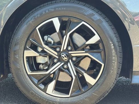 Used 2025 Hyundai Sonata SEL FWD image 24
